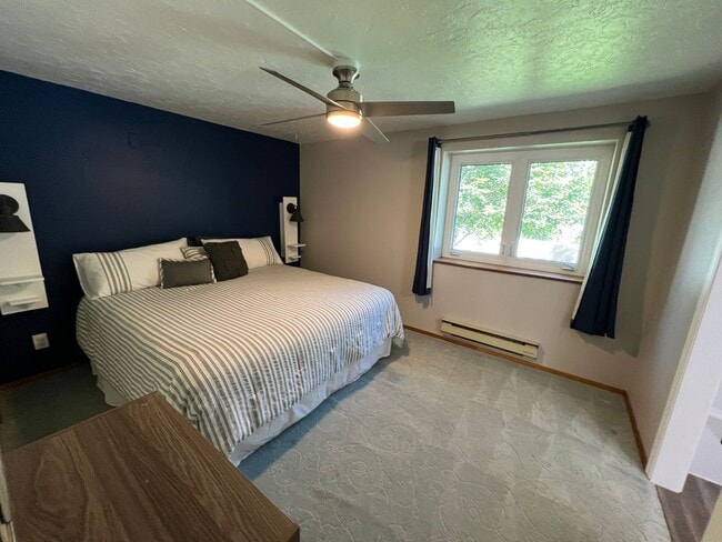 Photo - Beautiful 4 bed 3 bath home!