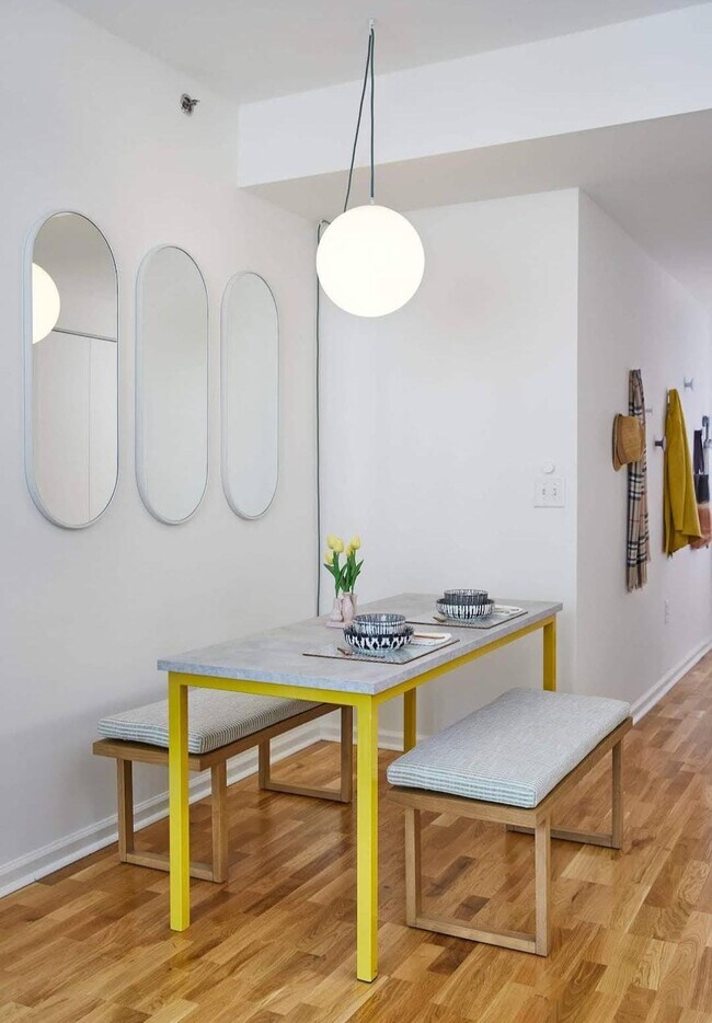 Building Photo - 427 Washington Blvd Unit 3-2