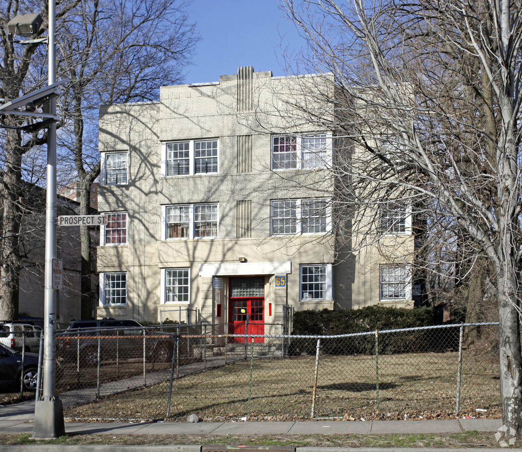 Primary Photo - 65 Prospect St Apartments