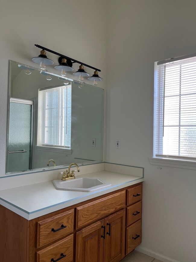 Master Bathroom - 2143 SE Douglas Ave Unit Main Dwelling of 4 s