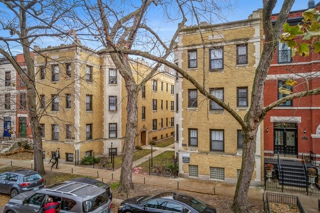 Photo - 2233 N Bissell St