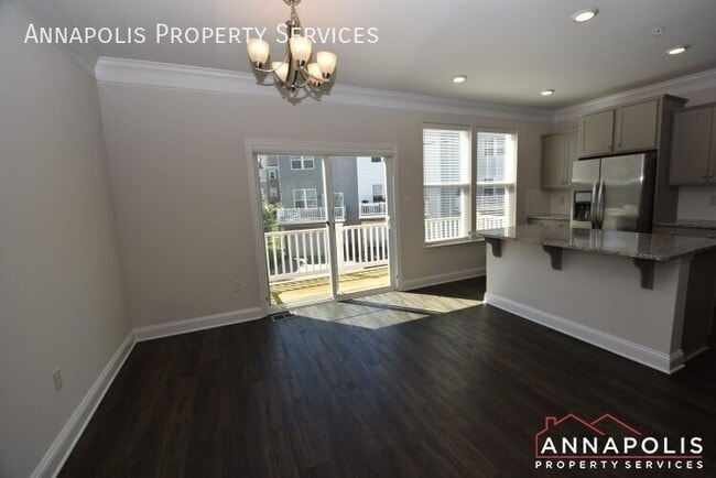 318 Bright Light Ct