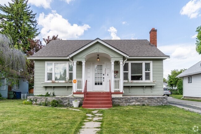 Building Photo - 3 Bed 1 Bath Single Family Home on Spokane...
