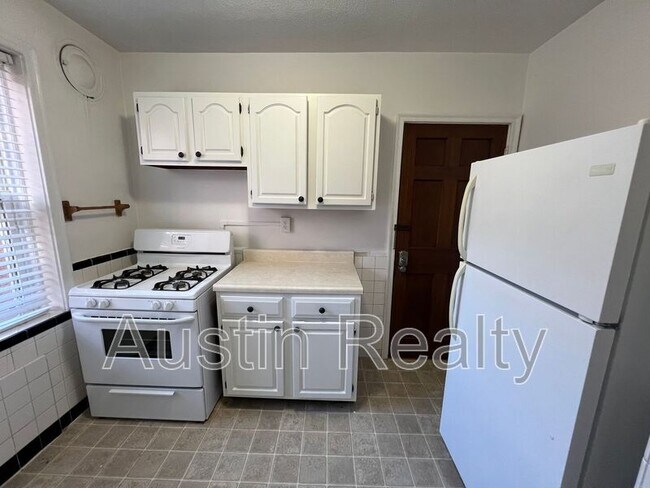 Photo - 7760 Wise Unit 11