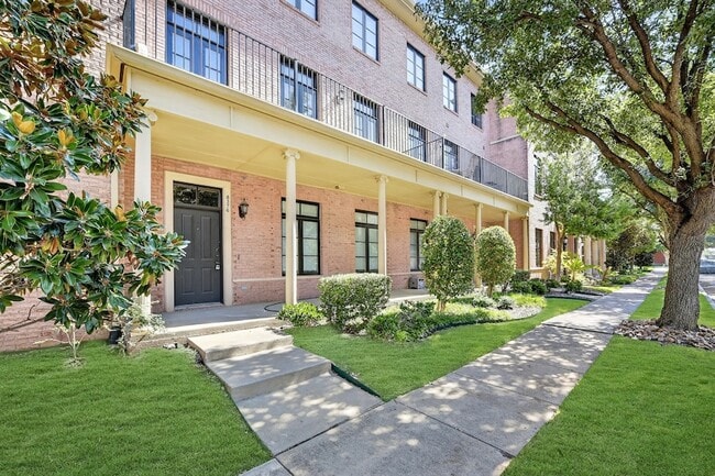 Building Photo - 8376 Library Street