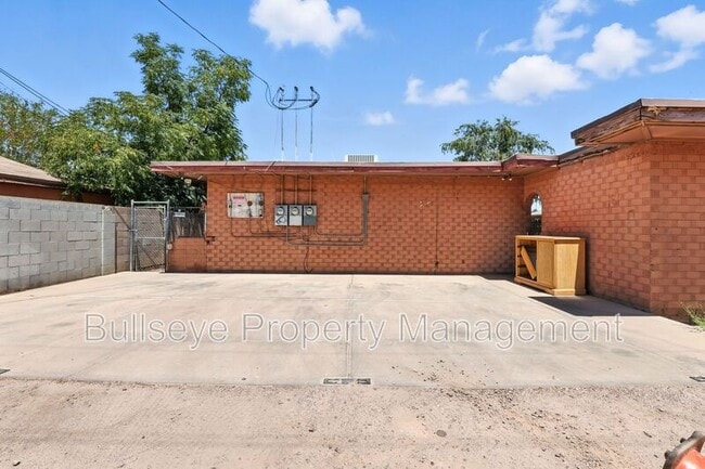 Building Photo - 303 W Highland Ave Unit 3 Rental