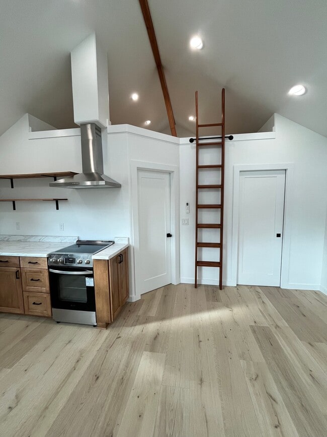 Photo - 1144 Helena St