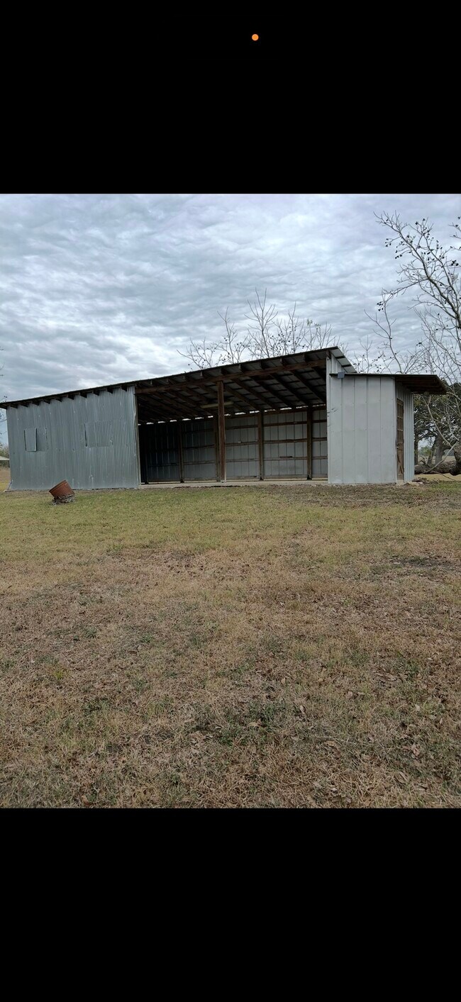 1200 Choctaw Ln