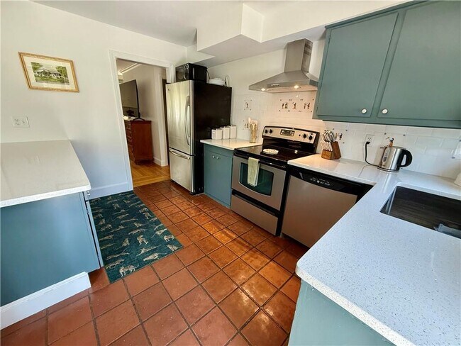 Photo - 8 McCormick Rd