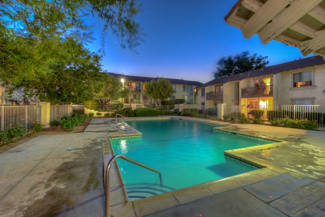 Building Photo - FAIRWAY MANOR Rental