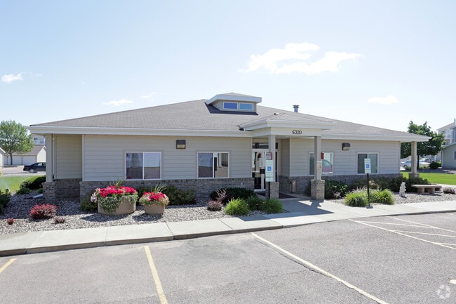 Leasing Office - Lyncrest Apartment Homes