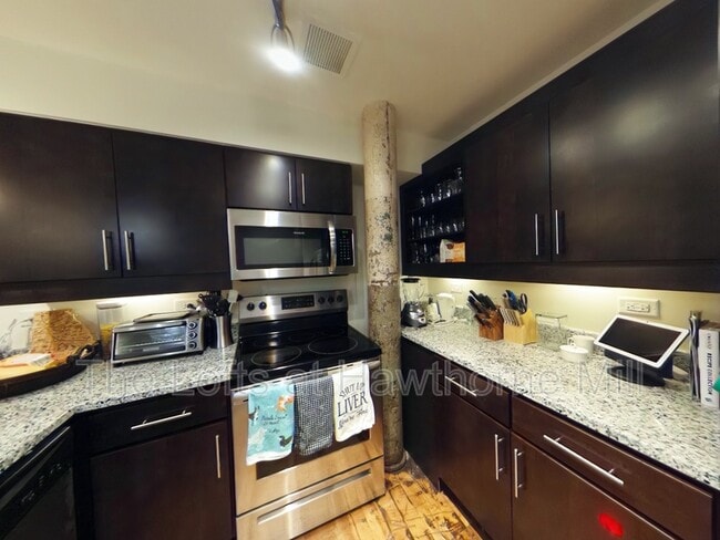 Photo - 1101 Hawthorne Ln Unidad Apt. 272