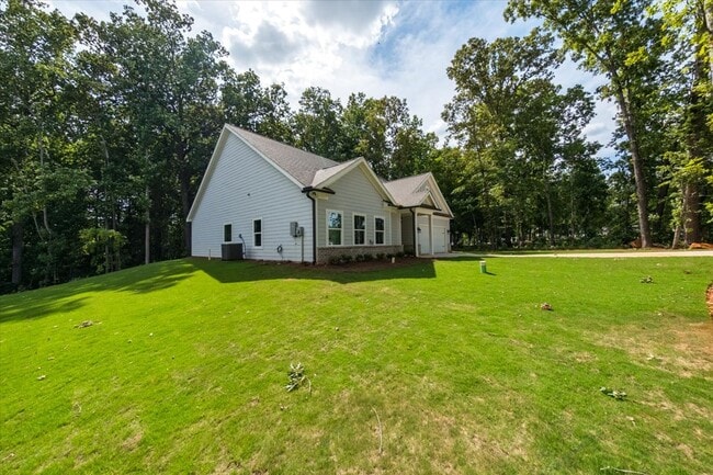 Photo - 190 Railroad St