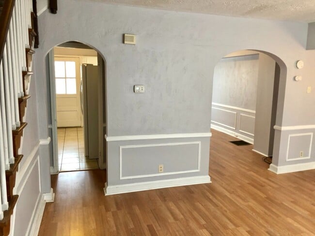 Photo - Large 3-Bed, w/ Central Air & Laundry in-unit