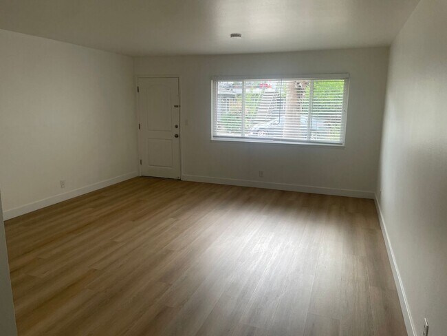 845 Hillsdale Ave Unit 2