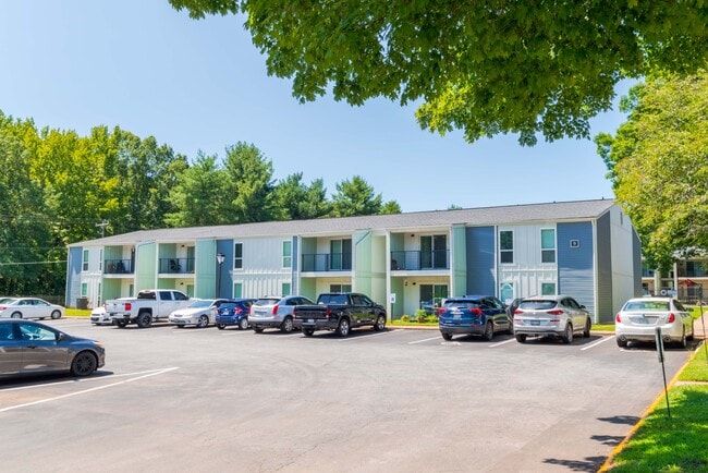 Building Photo - Woodwinds