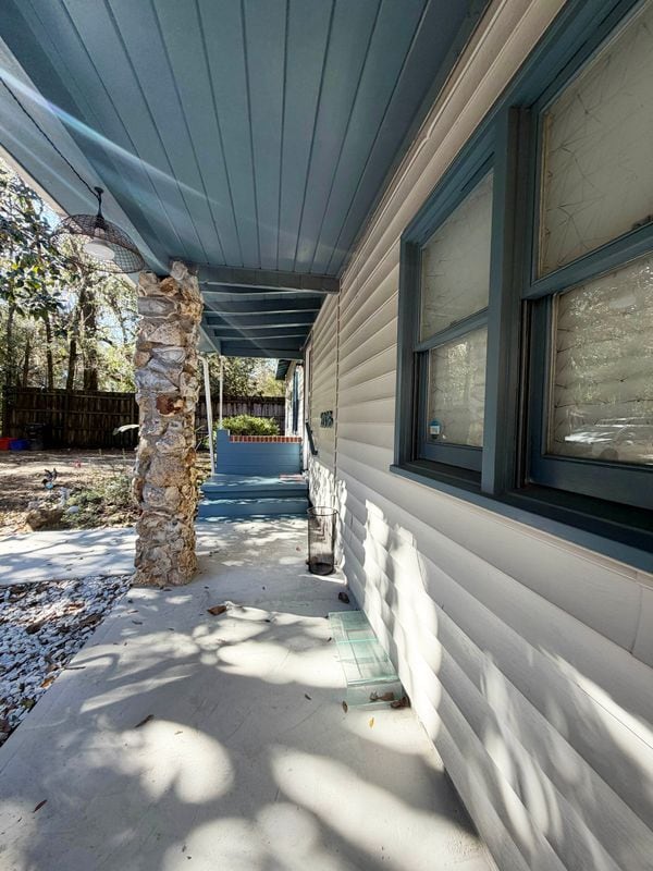 Building Photo - 2036 NW 31st Ave