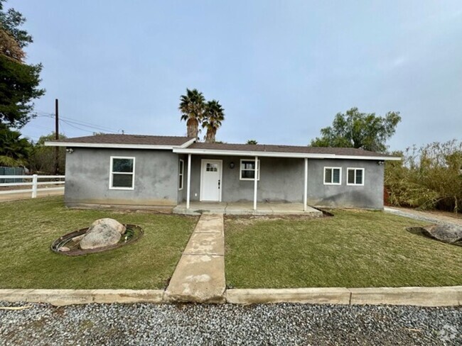 Building Photo - Newly remodeled single story home on land ...