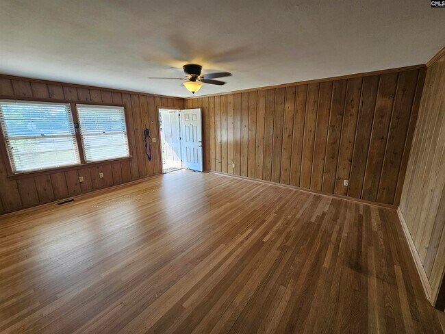 Photo - 1509 Brennen Rd