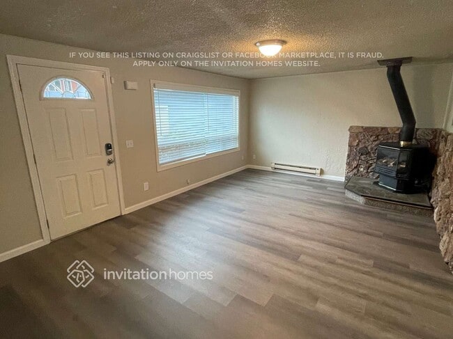 Photo - 1425 63rd St SE