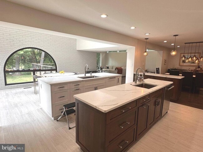 Photo - 6005 Neilwood Dr