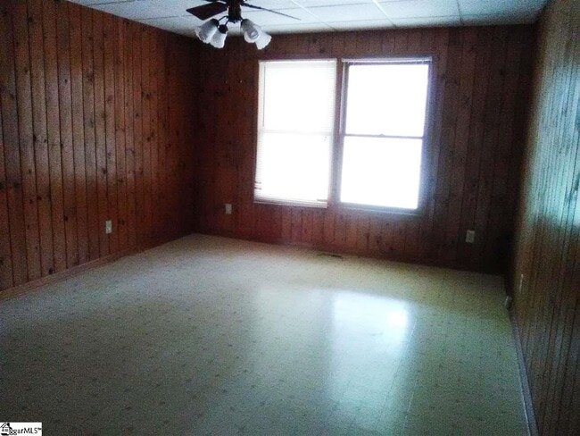 Photo - 1244 E Butler Rd