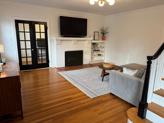 Photo - 5009 E Seminary Ave