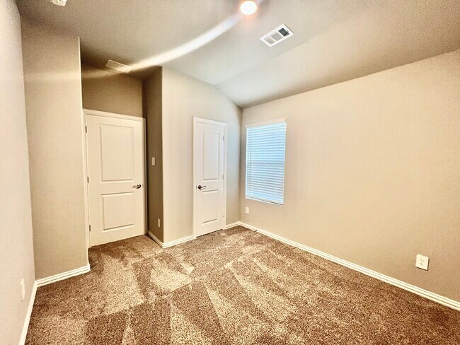 Photo - 2378 Aspen Hl Dr
