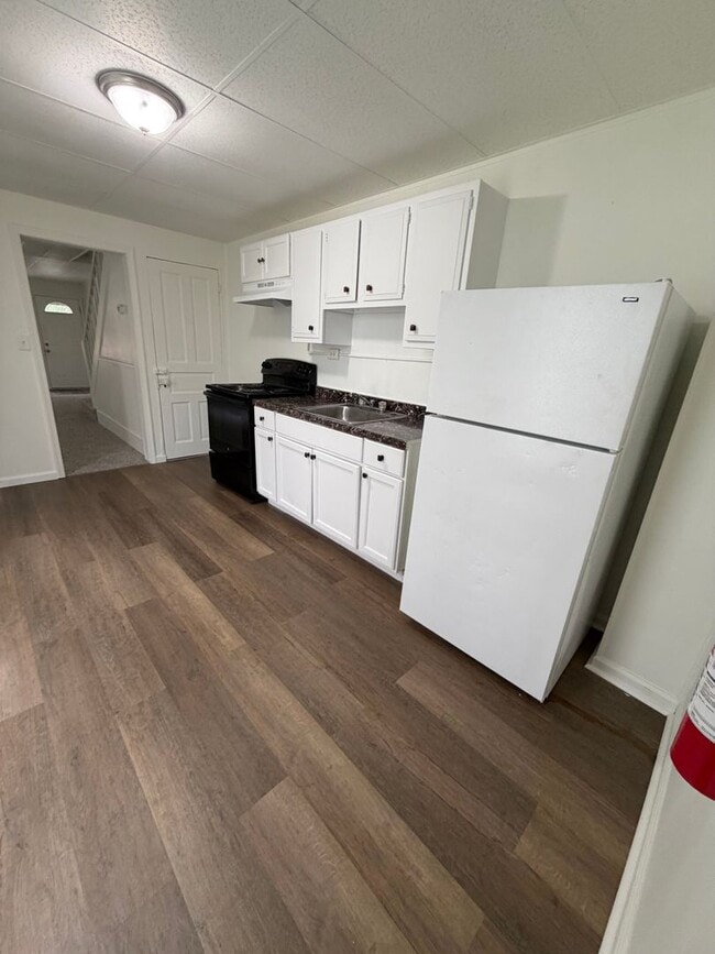 398 Valley Rd