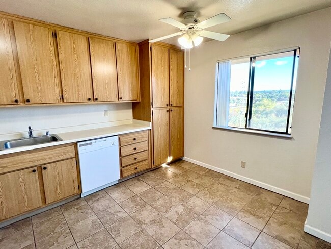 Crest View Apartments