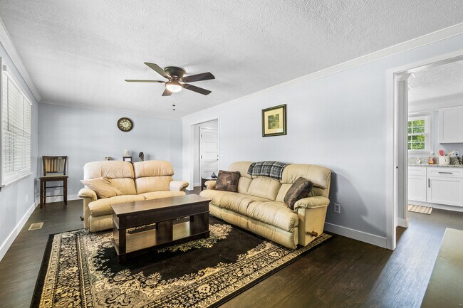 Photo - 1322 Raulston Rd