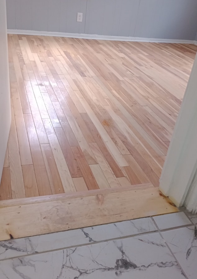 Photo - 383 Champlain St