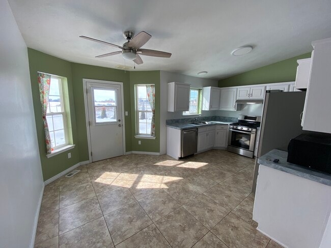 Comedor y cocina - 3081 Jackie Ct