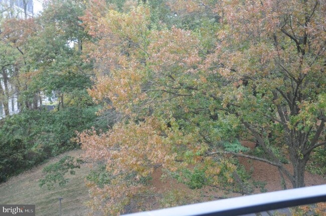 Photo - 5225 Pooks Hill Rd Unit 329S