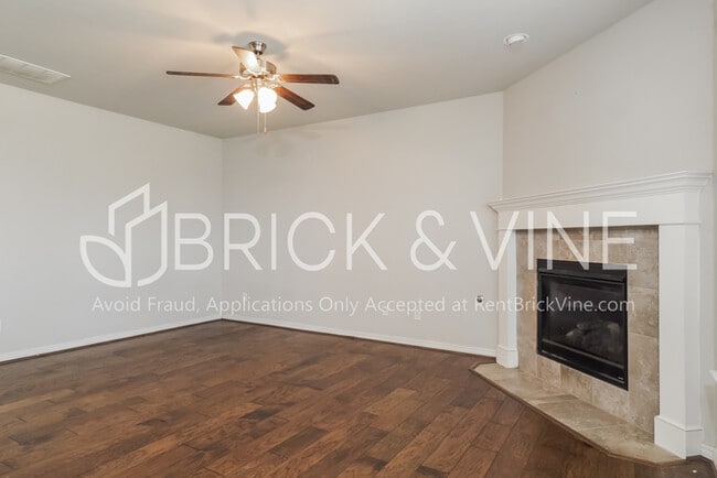 Photo - 8201 NW 107th St Casa