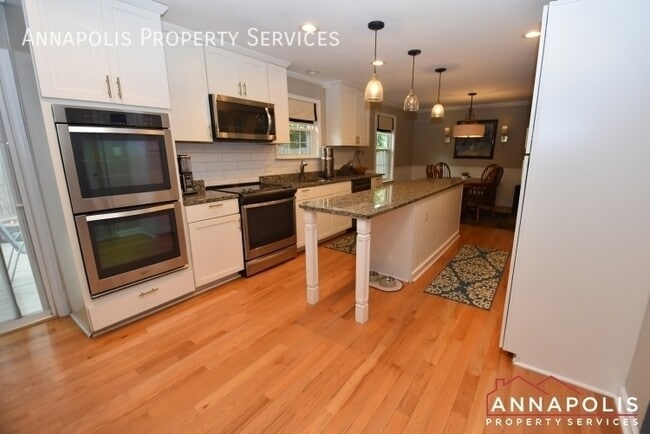 Photo - 552 Benforest Dr