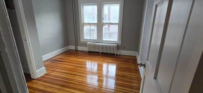 Building Photo - 224 Ontario St Unit 1 Rental