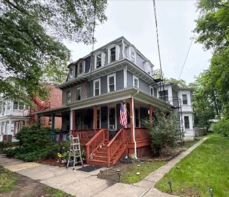 Photo - 105 Broad St Unit 3