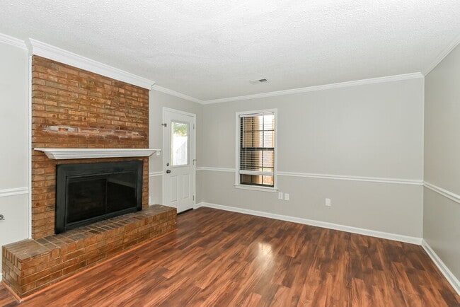 Photo - 7242 Maplewood Rd