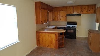 Photo - 5229 McQuade St