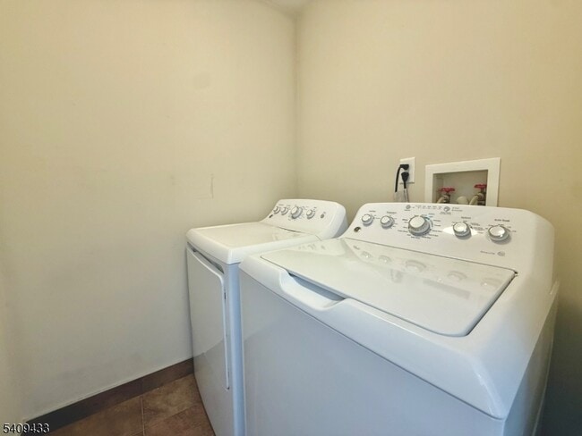 Photo - 623 Magnolia Ave Unit 2