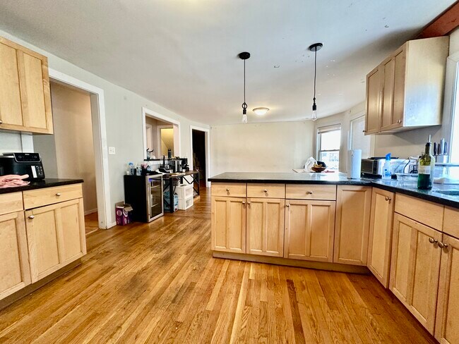 Photo - 74 Ashford St