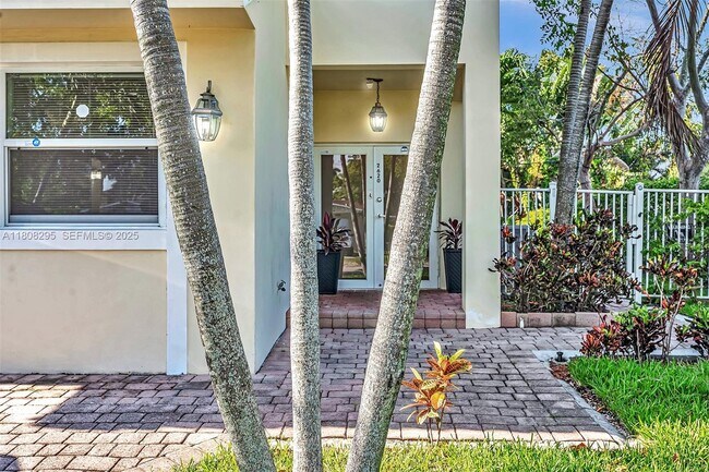 Photo - 2620 NE 214th St