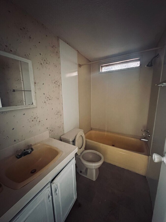 Photo - 3 Bed 2 Bath Mobile Home Under Renovations