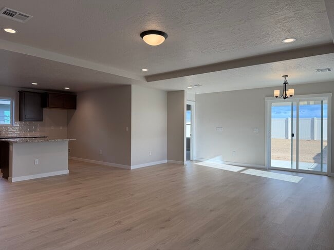 Photo - 10096 Longtail Dr