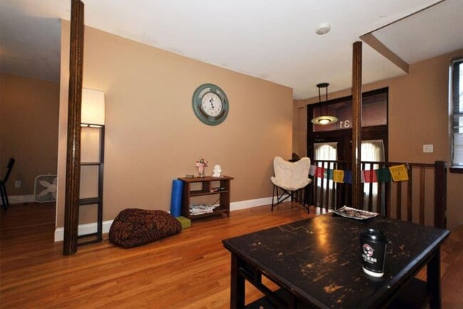 Building Photo - Convenient Brookline Location, Central Heat/AC, IN-Unit Washer and Dryer, Parking Included