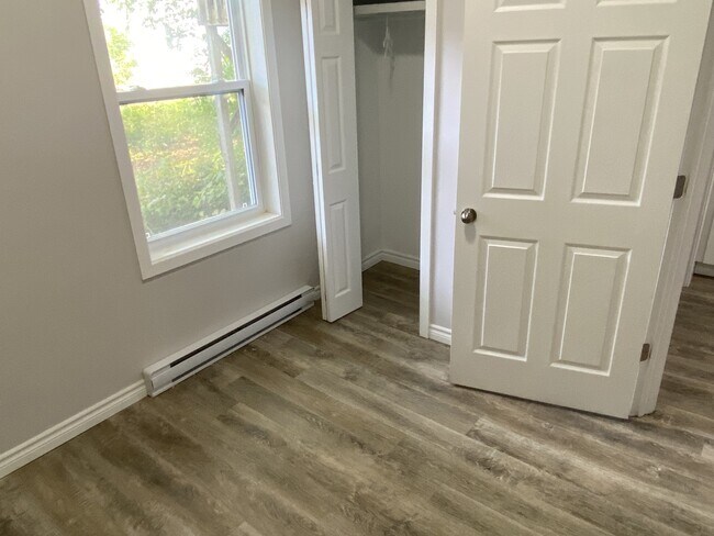 Photo - 258 Robinson St Unit 258