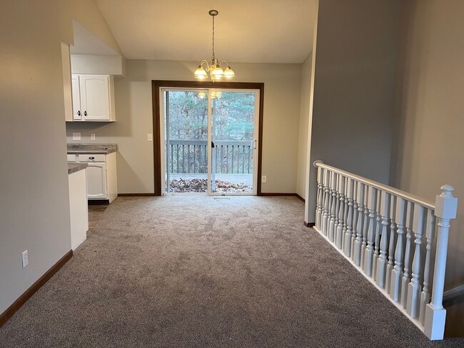 Photo - Three Bedroom Duplex in Rockford!