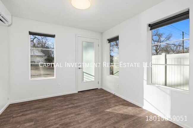 Photo - 1689 S W Temple St Unidad 117