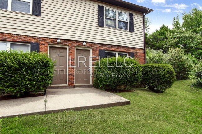 621 Westport Rd Unit 9